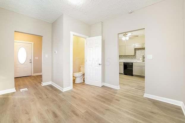 1st image of 599 Seymour Ave