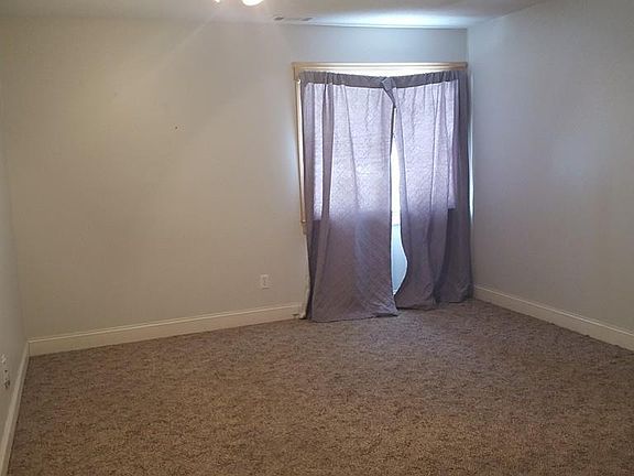 4th image of 12 Thayer Pond Dr #4