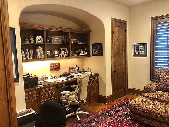2nd image of 4605 Marbella Cir
