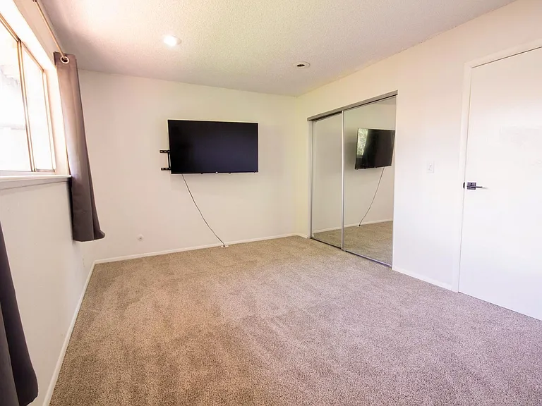 938 Coronado Pkwy S #B — Photo 15