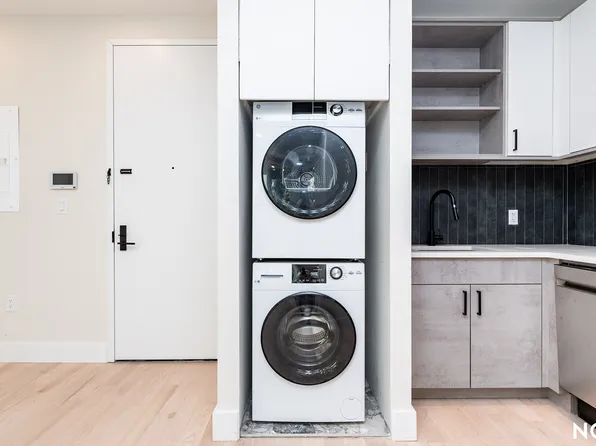 357 Flatbush Avenue image 11 of 14