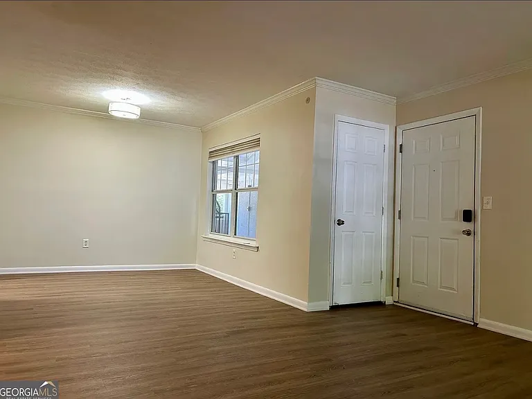 1150 Collier Rd NW #H9 — Photo 6