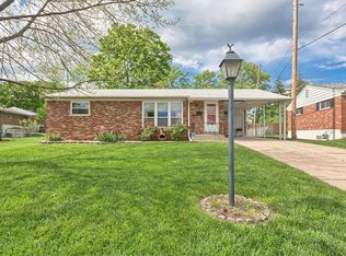 4133 Hummingbird Ct, Saint Louis, MO 63123