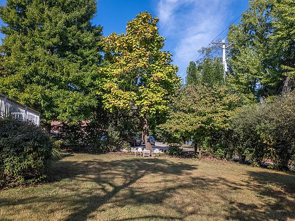 63rd image of 435 Main Street