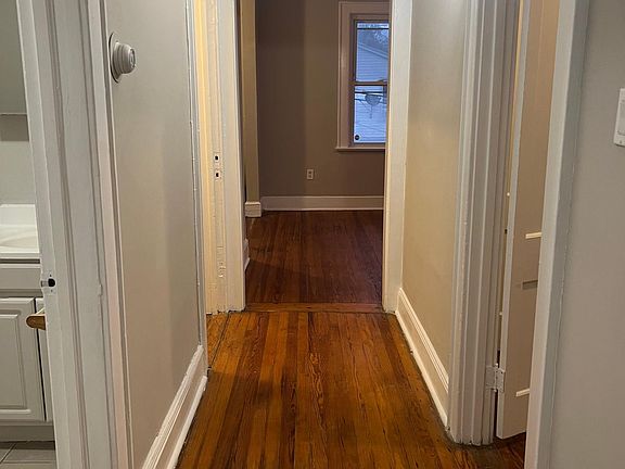 3rd image of 251 W 19th Ave Floor 2