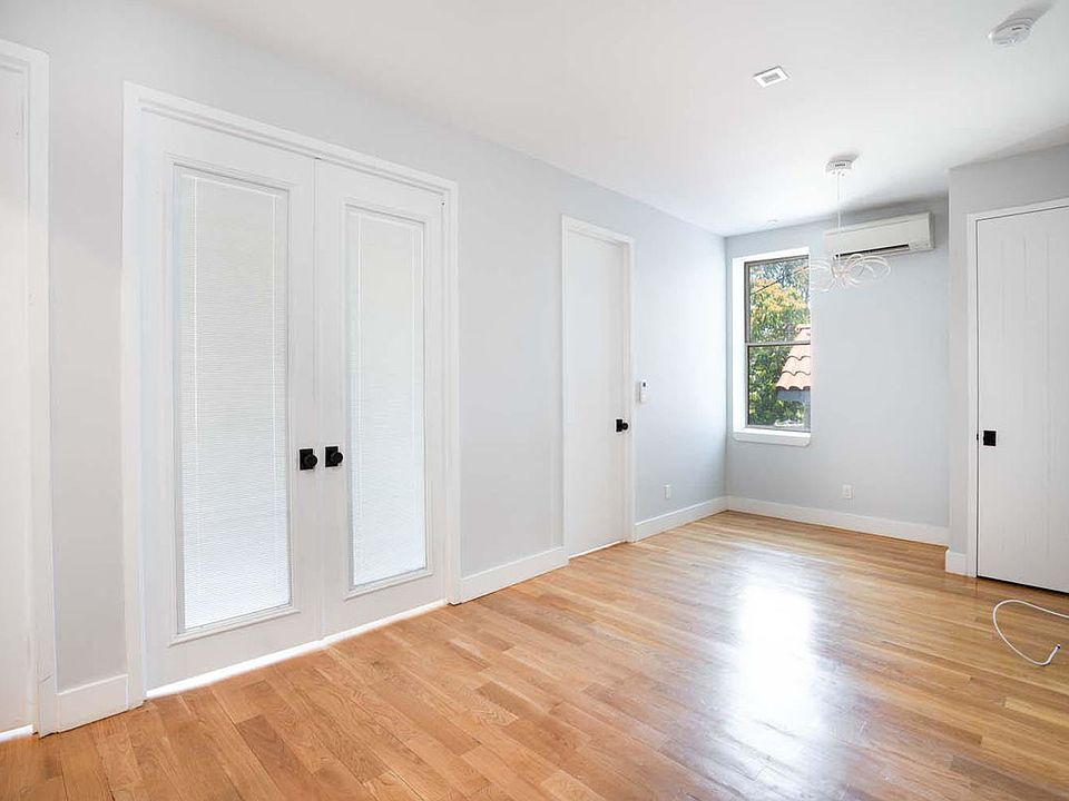 1st image of 17 Belvedere St #2A