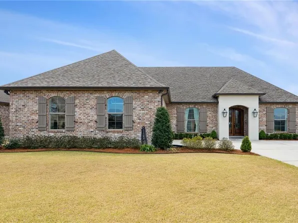 105 Orchid Ct, Belle Chasse, LA 70037