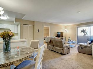6955 Alvarado Rd, San Diego, CA 92120