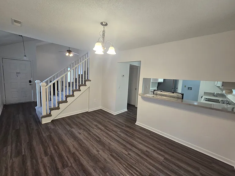 2168 Spoleto Ln E — Photo 8