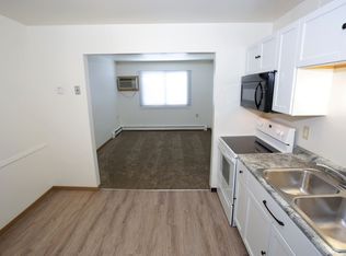 Markham, Grand Forks, ND 58201
