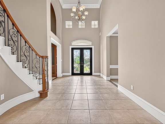 4th image of 25626 Windy Isle Ct