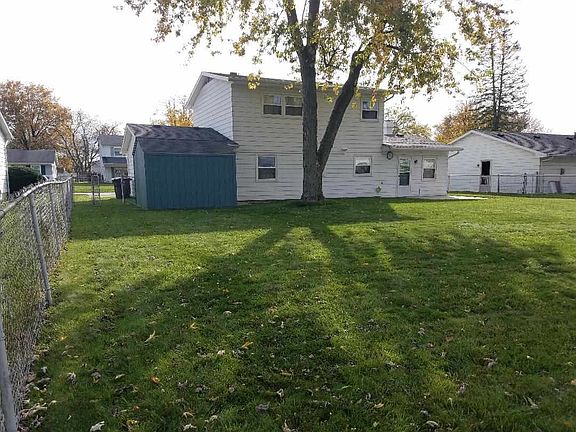 4th image of 1923 Gladstone Dr