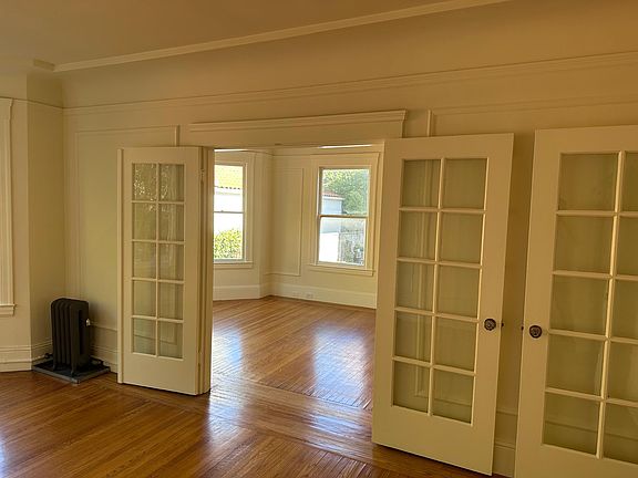 3rd image of 130 Lake St APT 6
