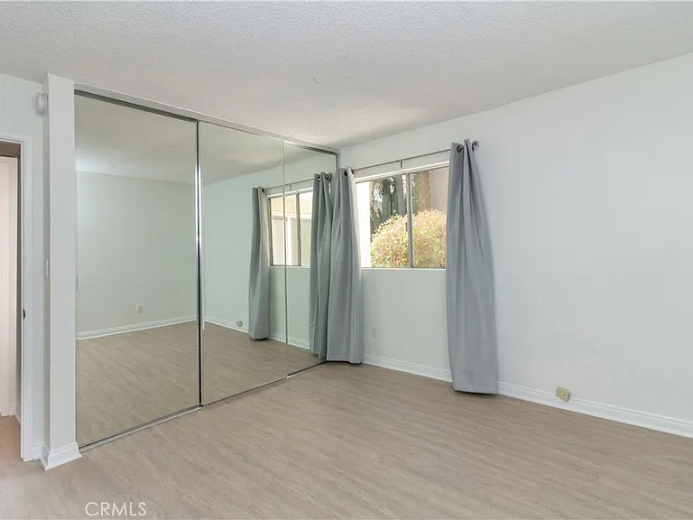 5412 Lindley Ave #117 — Photo 9