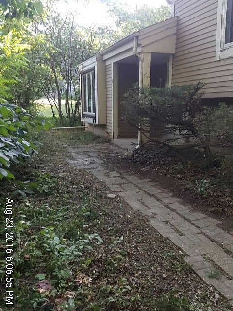 1st image of 1404 N Browns Lake Dr