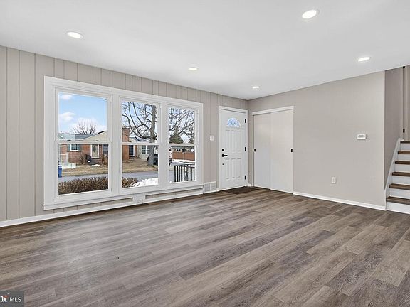 5th image of 1016 Swarthmore Rd