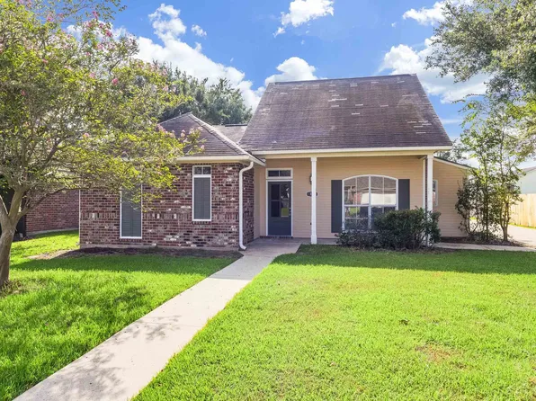 111 Songbird Ln, Lafayette, LA 70506