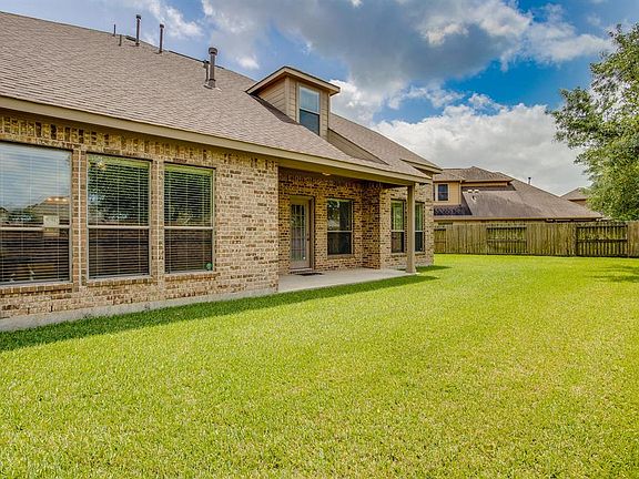 2nd image of 11007 Bergamo Dr