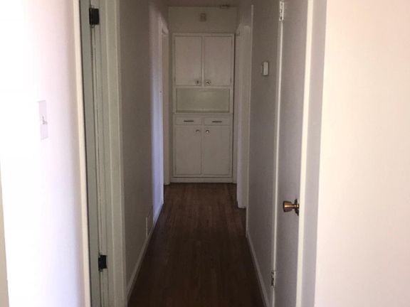 5th image of 10165 Elmhurst Dr NW