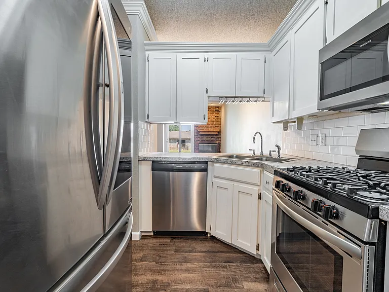 1323 N Dryden Ct #1 — Photo 16