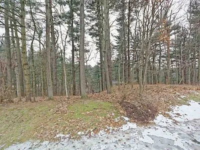 569 Highwood Cir — Photo 33