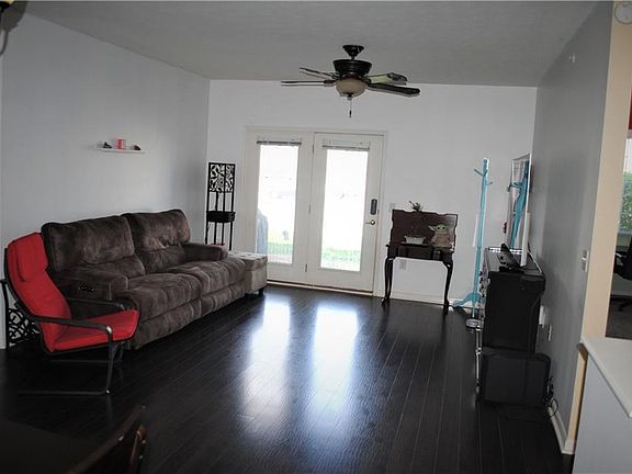 3rd image of 5003 Amber Creek Pl Unit 103