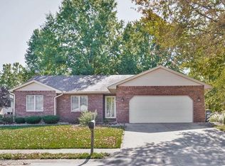 8 Timber Meadows Pl, Edwardsville, IL 62025