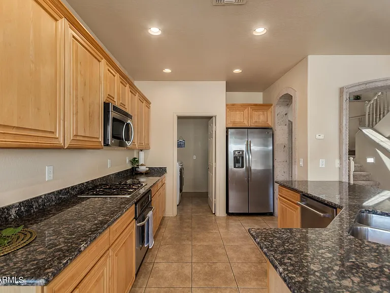 35305 N 31st Dr — Photo 13