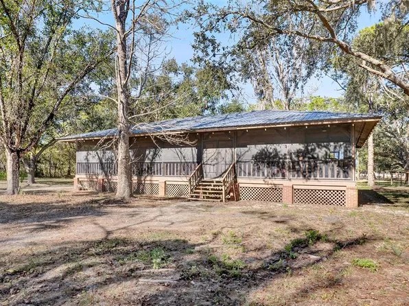 16418 Winburn Dr, Sarasota, FL 34240