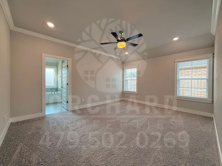 941 Madden St — Photo 9