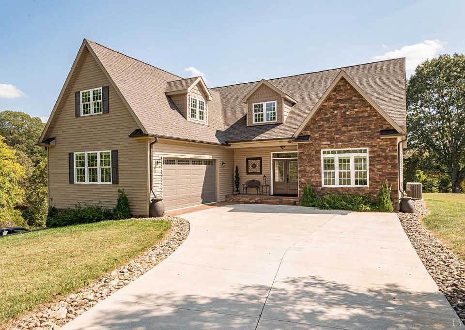 1st image of 1420 Ducks Ln