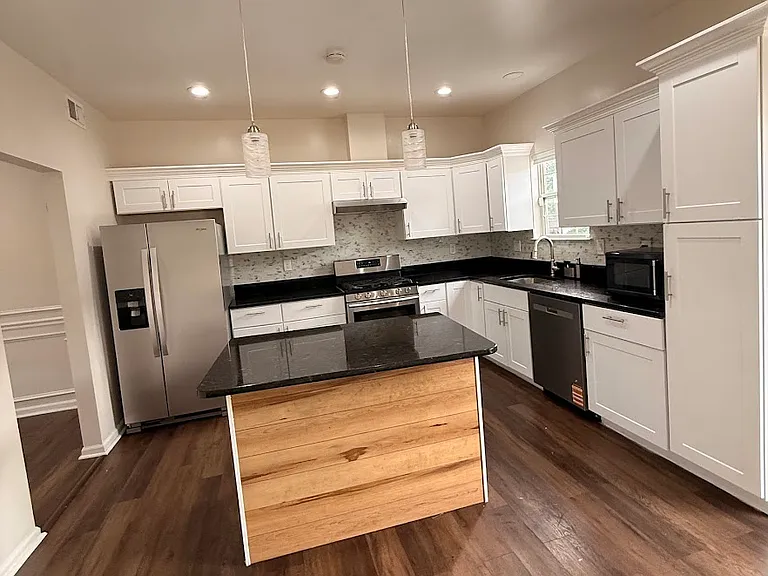 2524 Ayr Ct — Photo 10
