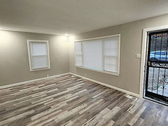 3rd image of 1516 Cecil Ave