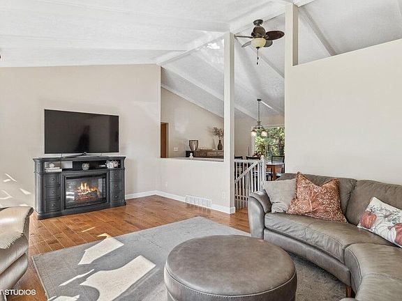 4th image of 1467 Wilshire Ter