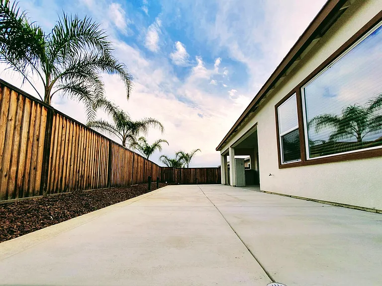 7142 Lakehead Way — Photo 14
