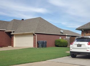 1513 Southern Hills Dr, Ardmore, OK 73401