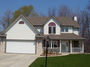 5839 Hummingbird Ct, Racine, WI 53402