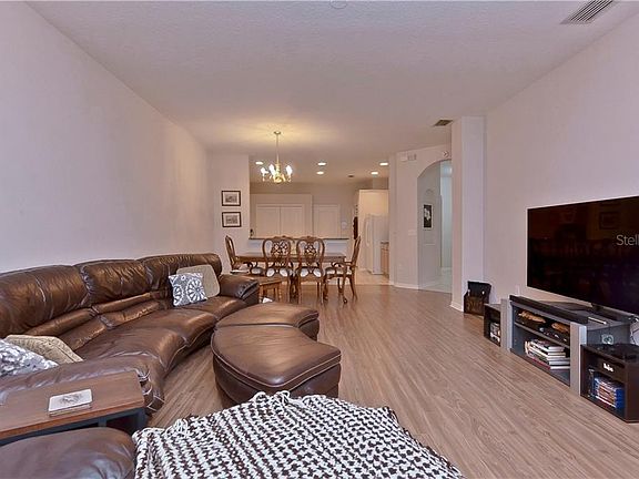 4th image of 2814 Tanglewylde Dr