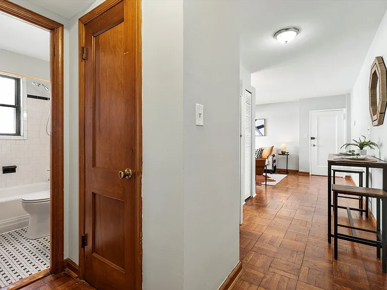613 Hamlin St NE #2 — Photo 7