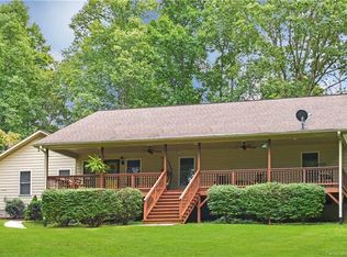 378 Avena Rd, Black Mountain, NC 28711