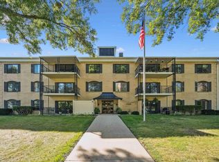 1925 Westchester Rd APT 202, Waterloo, IA 50701