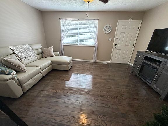 2nd image of 1039 Cardinal Dr