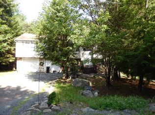 634 Patriot Ln, Pocono Summit, PA 18346