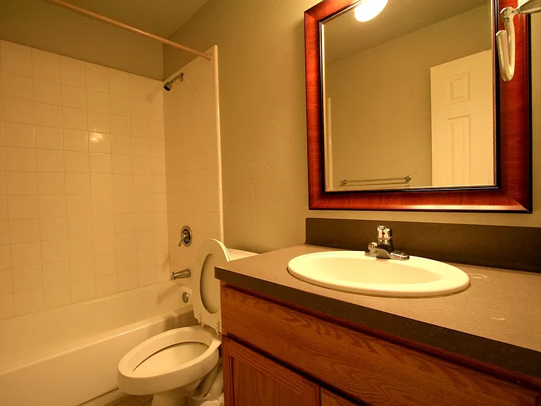 704 Gaytha Cir — Photo 7