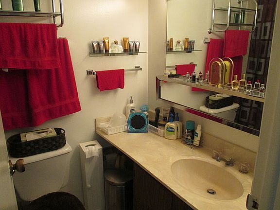 2nd image of 5450 Astor Ln Unit 103