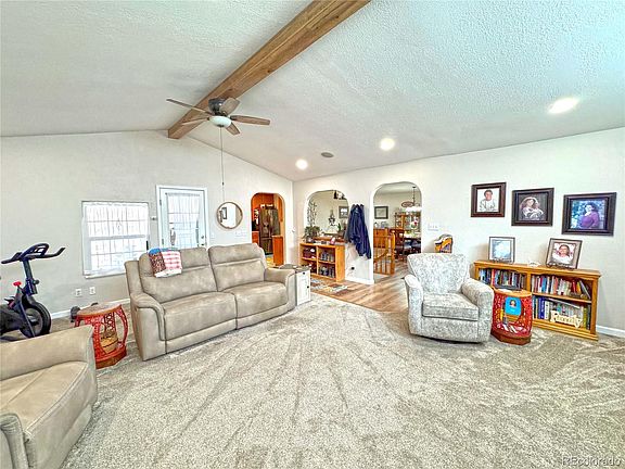 5th image of 206 E Rangely Avenue