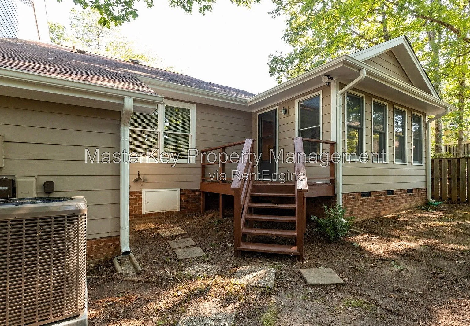 3 bed, 2.0 bath, 1666 sqft, $1,825 — Photo 3