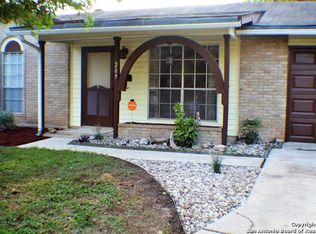209 Linda Ct, Schertz, TX 78154