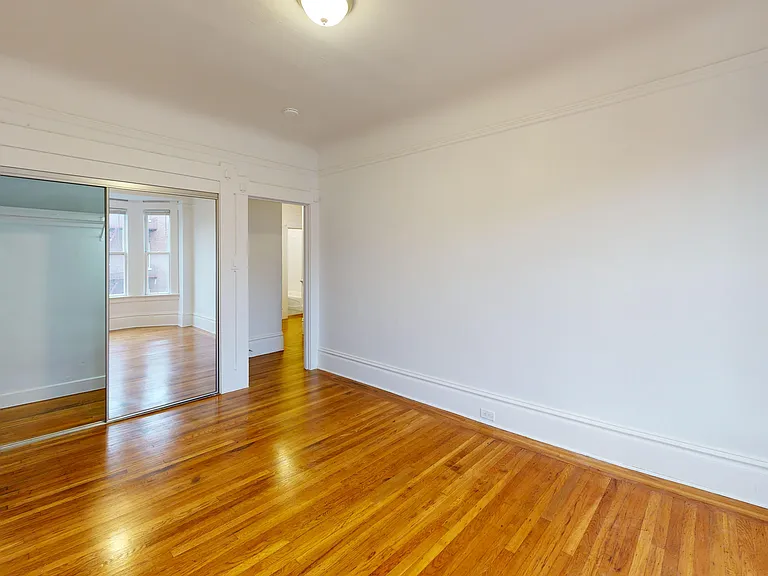 925 Geary Street — Photo 46