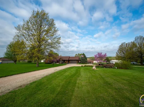 6321 NE Indian Creek Rd, Topeka, KS 66617